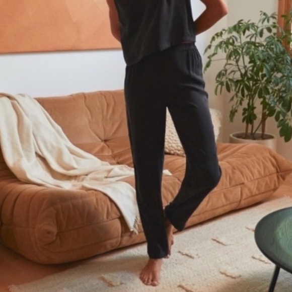 Lunya Black Washable Silk Trousers EUC A - Picture 1 of 10